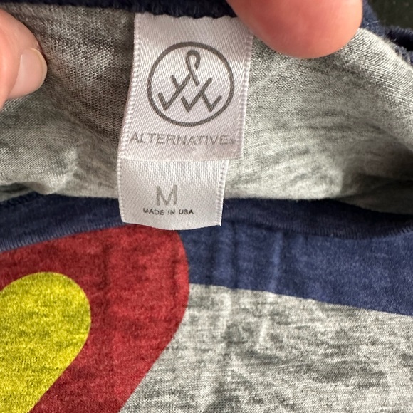 Alternative Colorado ♥️ Love 3/4 Sleeve Rounded Hem Burnout Shirt Top Medium - Picture 11 of 12